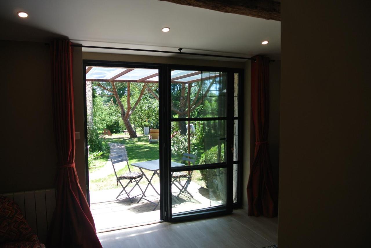 Les Epis Du Vent Bed & Breakfast Adilly Exterior photo
