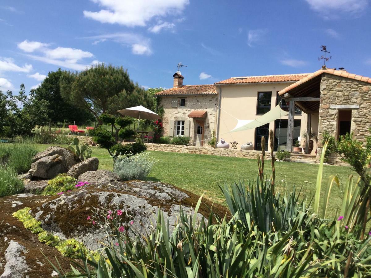 Les Epis Du Vent Bed & Breakfast Adilly Exterior photo